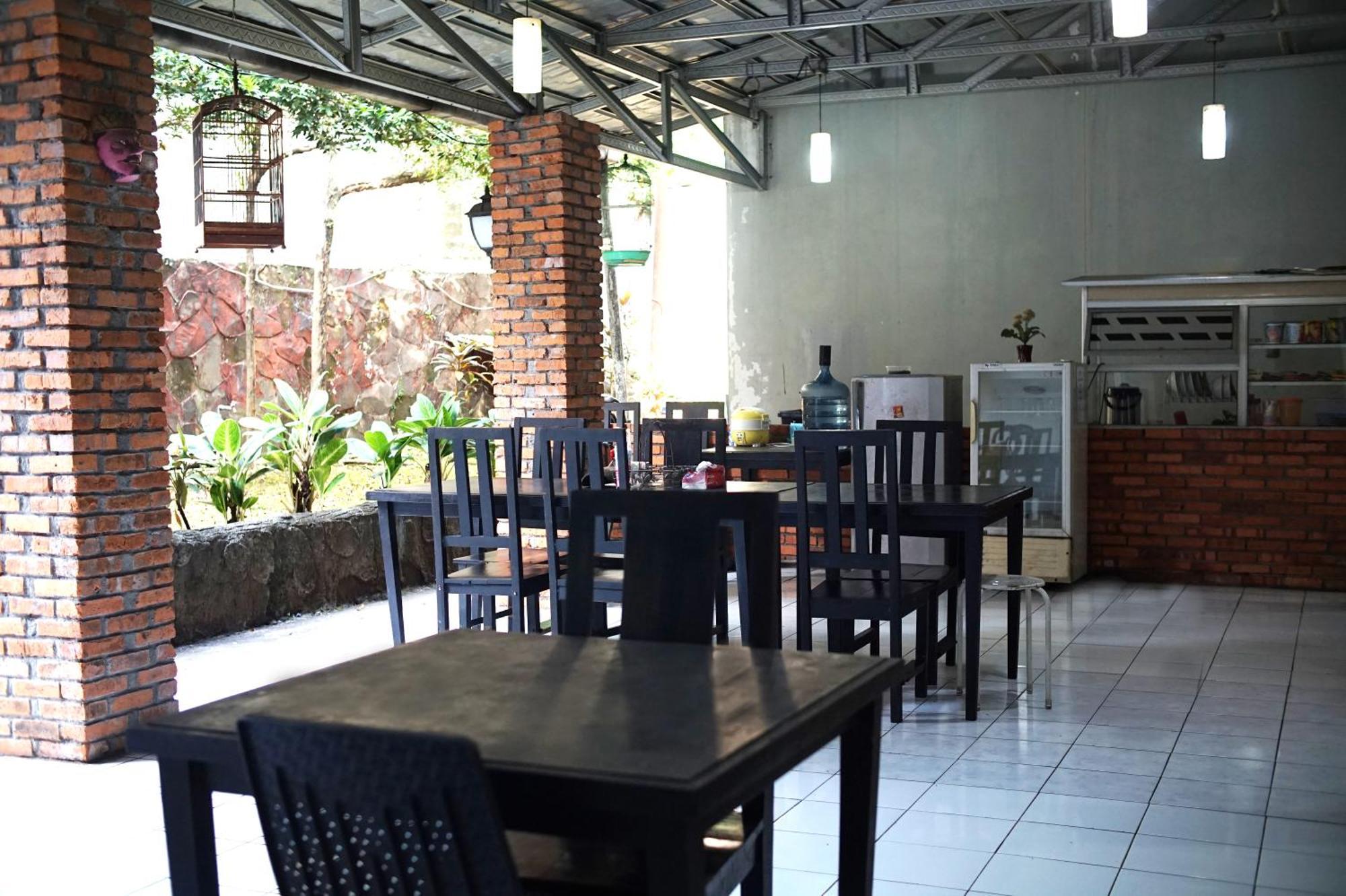 Hotel Ruang Tidur At Dpalma Bogor Zewnętrze zdjęcie